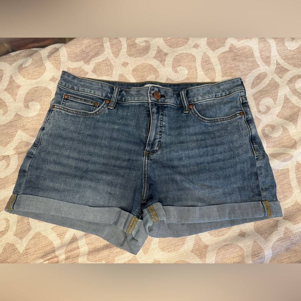 Lauren Conrad Cuffed Short - Jean